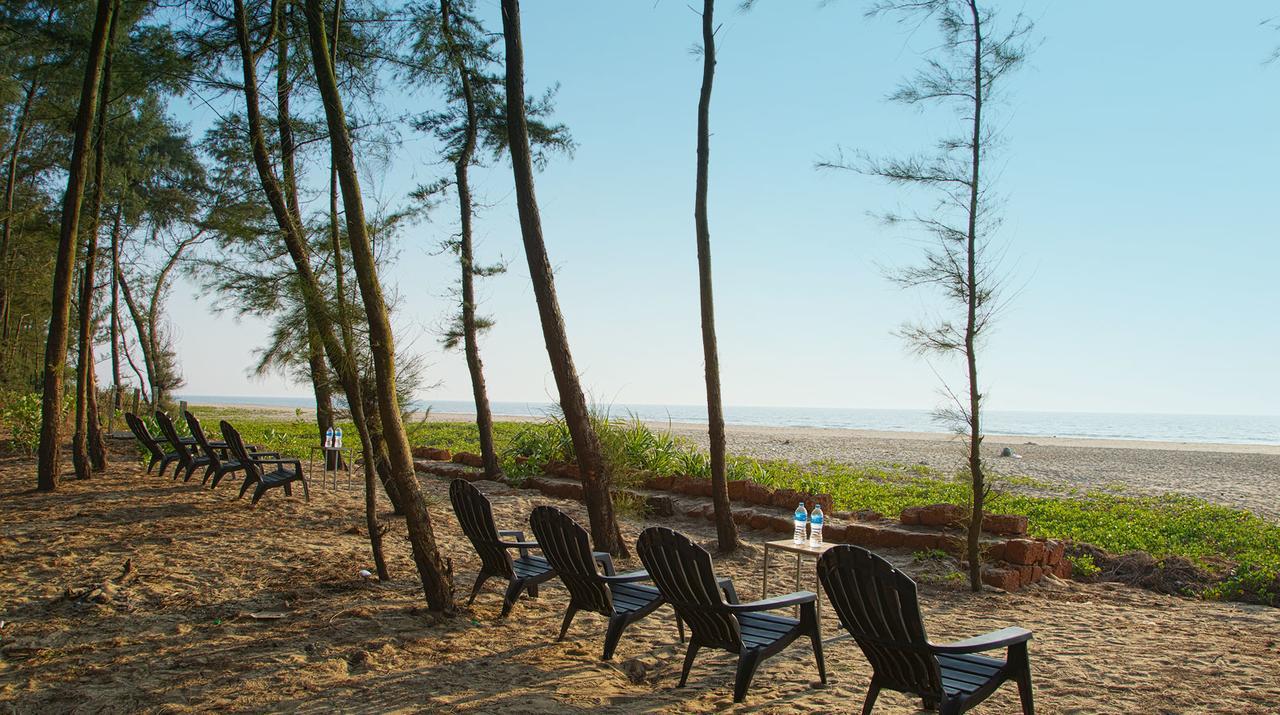 Blue Ocean Sands - On The Beach Kumta エクステリア 写真