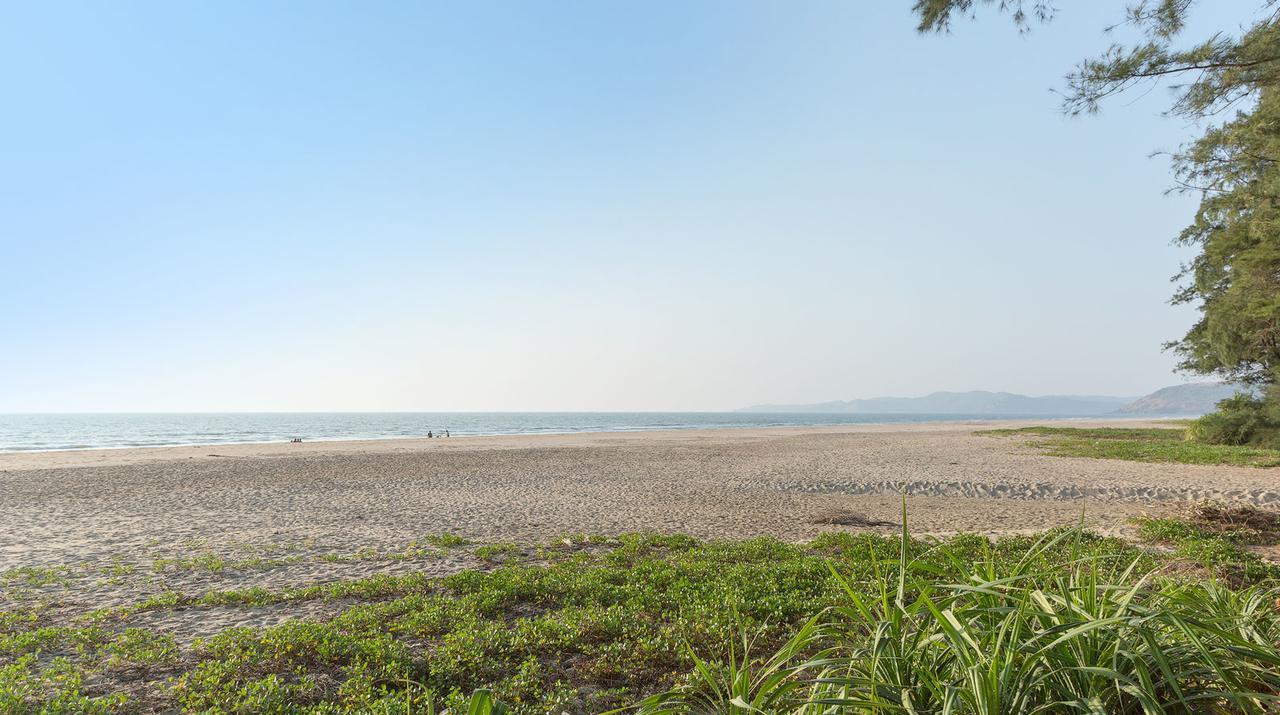 Blue Ocean Sands - On The Beach Kumta エクステリア 写真